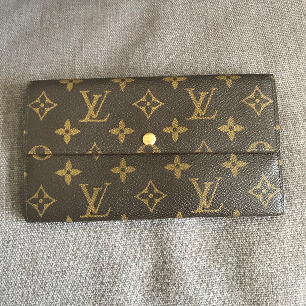 Authentic Louis Vuitton Wallet